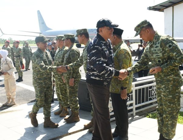 Menhan dan Panglima TNI Tinjau Latgab 2026 di Karimunjawa, Pangdam Diponegoro Pastikan Dukungan Penuh
